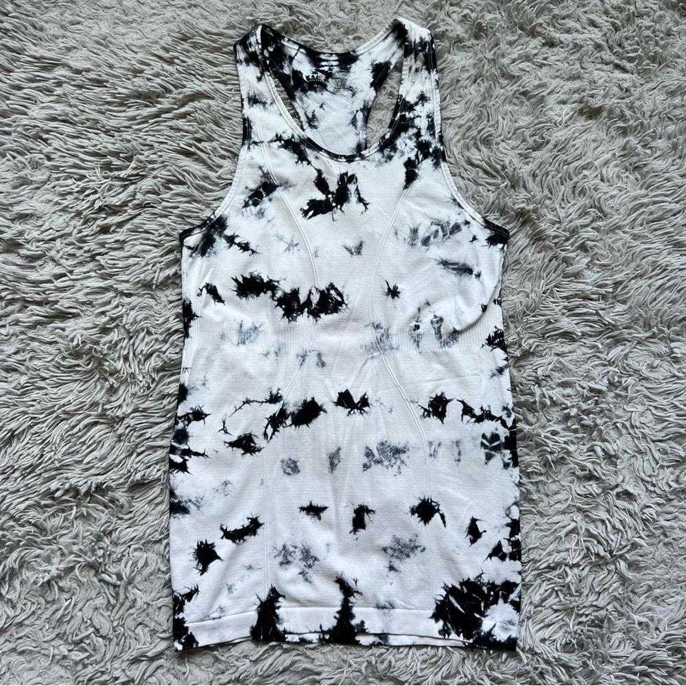 ZYIA Hendrix tank, S but fits like a M